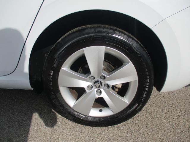 2023 Skoda Scala 1.5 Tsi Se 5Dr (AF23UHO) Image 35