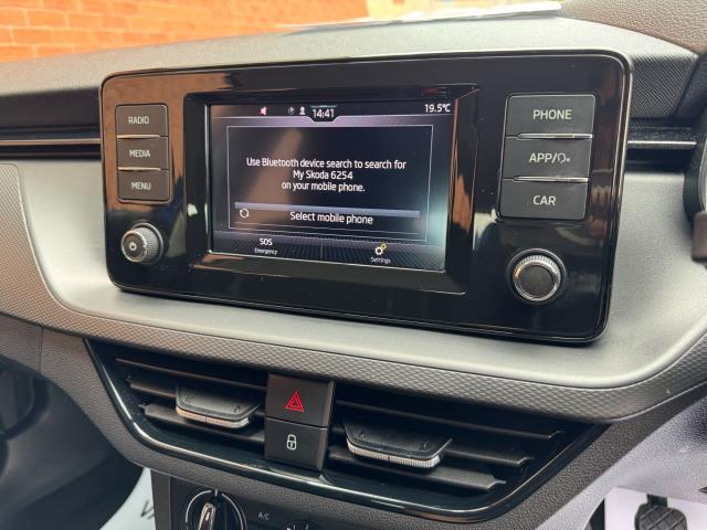 2022 Skoda Scala 1.0 Tsi 95 S 5Dr (AJ72TWY) Image 35