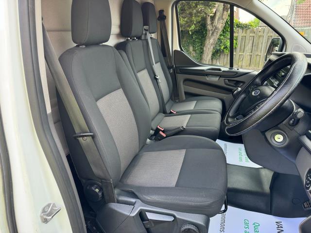 2019 Ford Transit Custom 2.0 Tdci 105Ps Low Roof Van Euro 6 (BC19HZT) Image 13