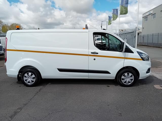 2022 Ford Transit Custom 300 L2 2.0ECOBLUE 130PS LOW ROOF TREND AIR CON (BD22WDR) Image 6