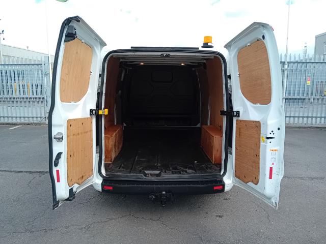 2022 Ford Transit Custom 300 L2 2.0ECOBLUE 130PS LOW ROOF TREND AIR CON (BD22WDR) Image 26
