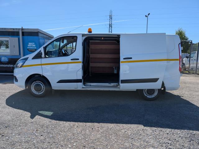 2022 Ford Transit Custom 2.0 Ecoblue 130Ps Low Roof Trend Van - Just Serviced | Ready for Work | Rare to Market (BD22WHL) Image 6