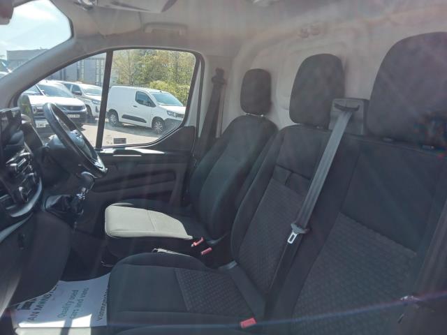 2022 Ford Transit Custom 2.0 Ecoblue 130Ps Low Roof Trend Van (BD22YAK) Image 24