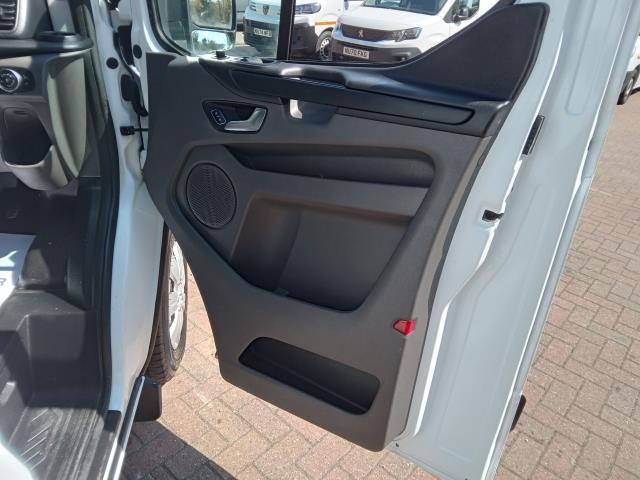 2022 Ford Transit Custom 2.0 Ecoblue 130Ps Low Roof Trend Van (BD22YAK) Image 31
