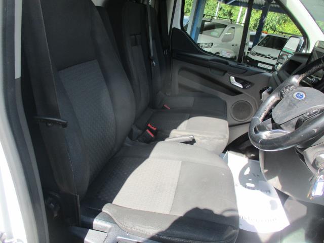 2022 Ford Transit Custom 2.0 Ecoblue 130Ps Low Roof Trend Van (BD22YBJ) Image 12