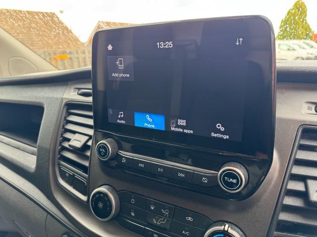 2022 Ford Transit Custom L2 2.0 Ecoblue 130Ps Low Roof Trend Van (BD22YFH) Image 30