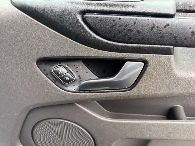 2022 Ford Transit Custom L2 2.0 Ecoblue 130Ps Low Roof Trend Van (BD22YFH) Image 20