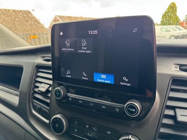 2022 Ford Transit Custom L2 2.0 Ecoblue 130Ps Low Roof Trend Van (BD22YFH) Image 31