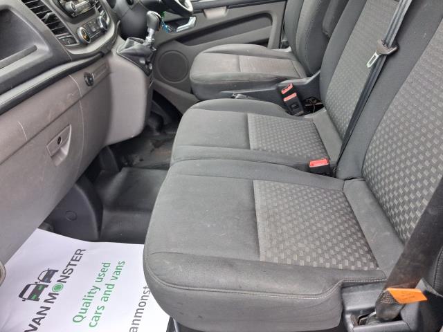 2022 Ford Transit Custom 300 L2  2.0ECOBLUE LOW ROOF TREND 130PS EURO 6 AIR CON (BD22YHL) Image 21