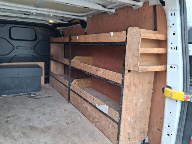 2022 Ford Transit Custom 300 L2  2.0ECOBLUE LOW ROOF TREND 130PS EURO 6 AIR CON (BD22YHL) Image 15