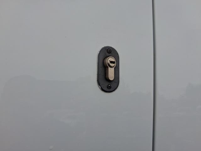 2022 Ford Transit Custom 300 L2  2.0ECOBLUE LOW ROOF TREND 130PS EURO 6 AIR CON (BD22YHL) Image 8