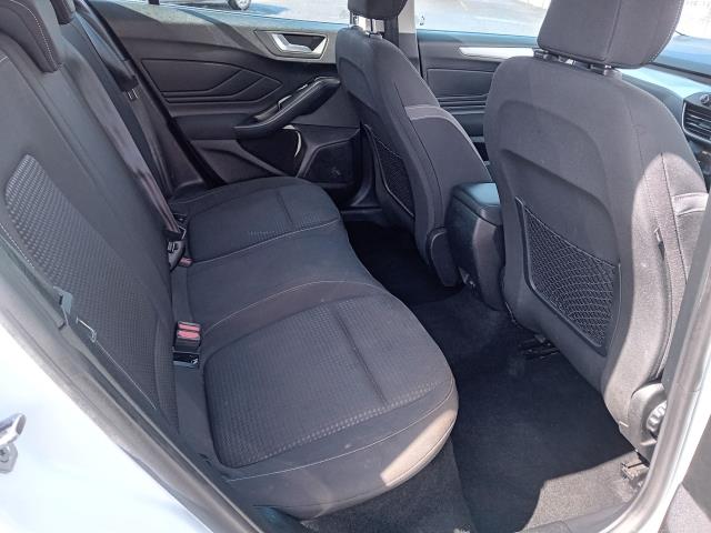 2020 Ford Focus Estate 1.5 Ecoblue 120 Zetec 5Dr (BJ70MYW) Image 21