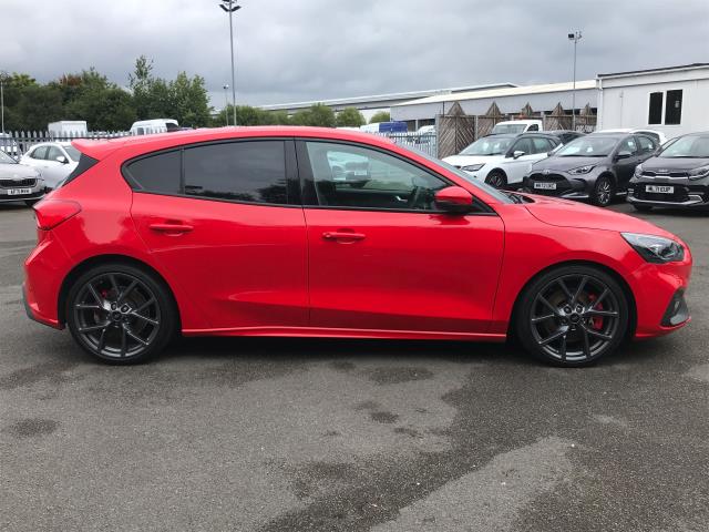 2021 Ford Focus 2.0 Ecoblue 190 St 5Dr (BJ70NMO) Image 5