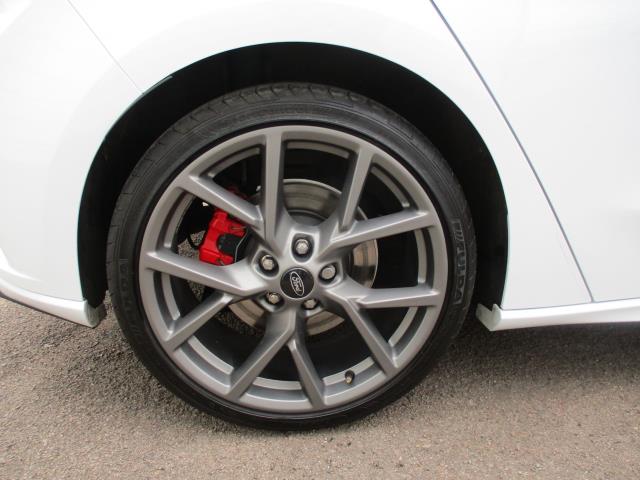 2021 Ford Focus 2.0 Ecoblue 190 St 5Dr (BJ70NNM) Image 42