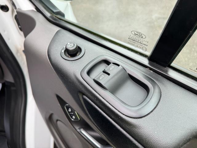 2022 Ford Transit Custom L2 2.0 Ecoblue 130Ps Low Roof Trend Van EURO 6 (BK72FZS) Image 19