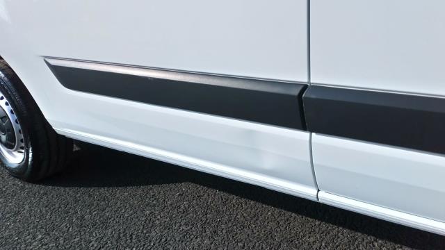 2017 Ford Transit Custom 2.0 Tdci 105Ps Low Roof Van (BN17XHH) Image 9