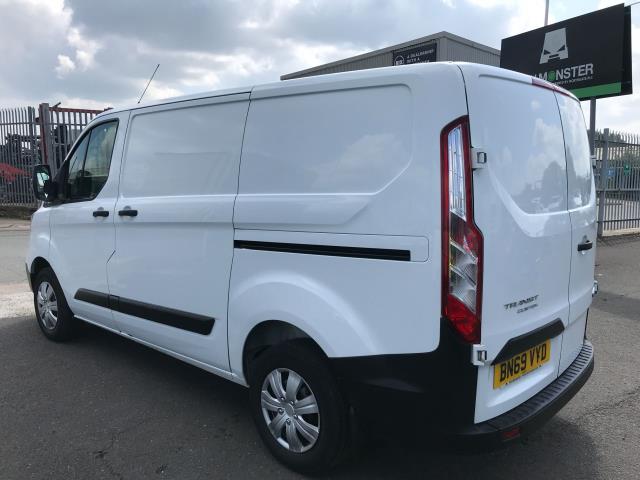 2019 Ford Transit Custom 300 L1 2.0TDCI ECOBLUE 105PS LOW ROOF EURO 6 (BN69VYD) Image 5