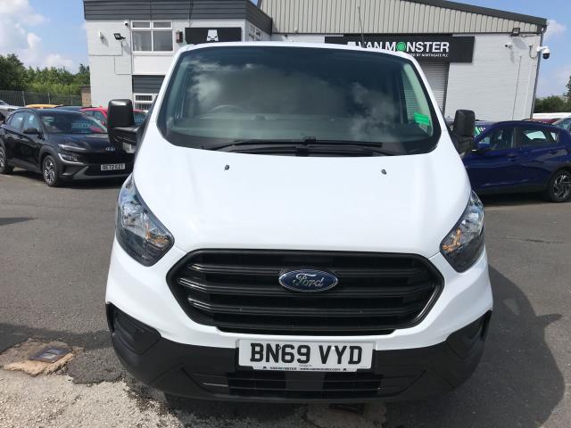 2019 Ford Transit Custom 300 L1 2.0TDCI ECOBLUE 105PS LOW ROOF EURO 6 (BN69VYD) Image 24