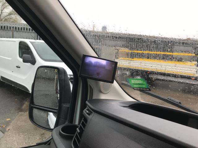 2021 Ford Transit T350 SINGLE CAB 2.0TDI ECOBLUE 130PS LEADER TIPPER  AUTO  ** WITH CRANE ** EURO 6 (BP21LCL) Image 28