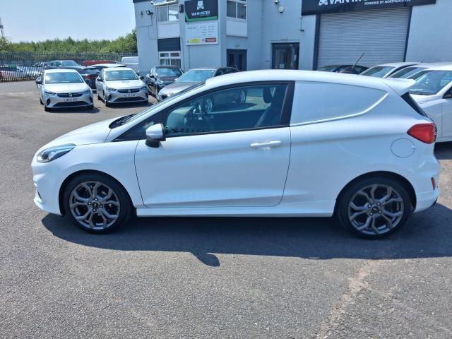 2021 Ford Fiesta 1.0 ECOBOOST 125PS SPORT EURO 6 PETROL (BT21OYN) Image 4