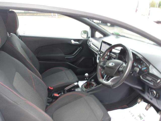 2021 Ford Fiesta 1.0 Ecoboost 125 Sport Van (BT21PDV) Image 22