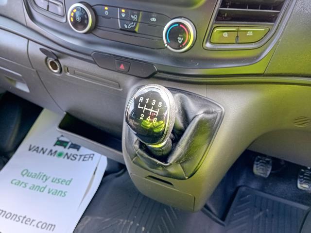 2021 Ford Transit T350 DOUBLE CAB TIPPER 130PS EURO 6 (BT21YOA) Image 12