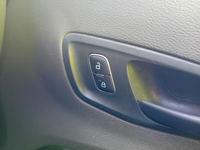 2021 Ford Transit T350 DOUBLE CAB TIPPER 130PS EURO 6 (BT21YOA) Image 40