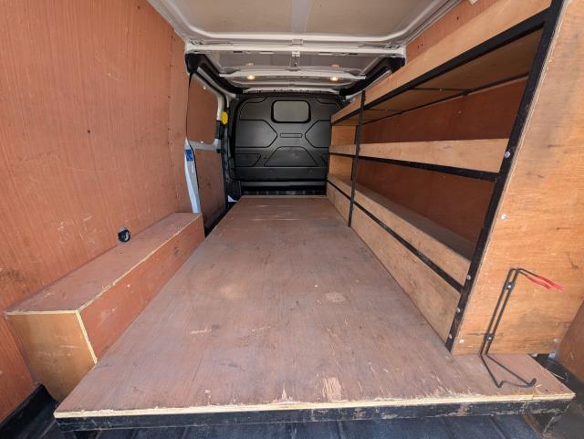 2022 Ford Transit Custom 2.0 Ecoblue 130Ps Low Roof Trend Van (BT22YYL) Image 11