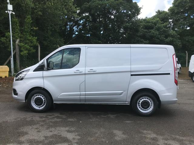 2019 Ford Transit Custom 2.0 Ecoblue 130Ps Low Roof Limited Van Euro 6 (BW19UVL) Image 4