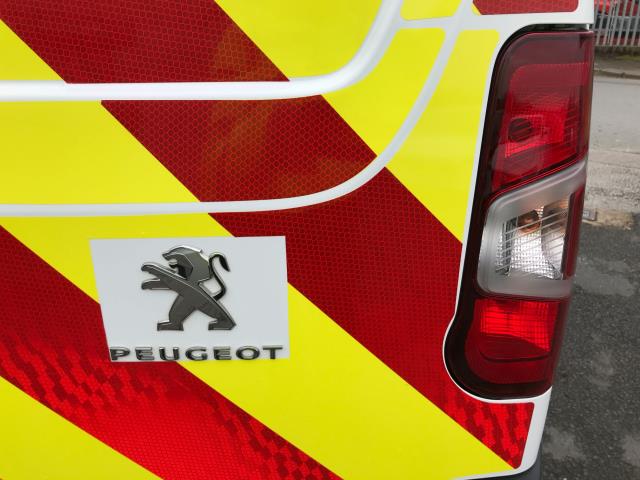 2021 Peugeot Partner L1 1000 1.5BLUE HDI 100PS PROFESSIONAL EURO 6 (CE21UBP) Image 33