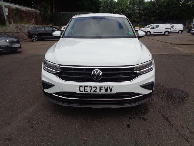2022 Volkswagen Tiguan 1.5 Tsi 150 Life 5Dr (CE72FWV) Image 2