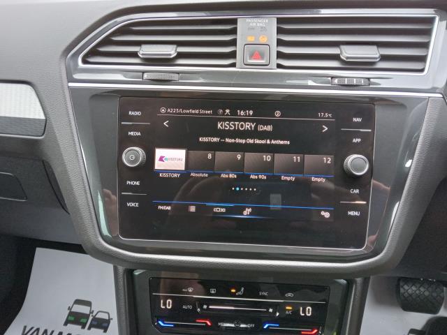 2022 Volkswagen Tiguan 1.5 Tsi 150 Life 5Dr Dsg (CE72FYH) Image 35