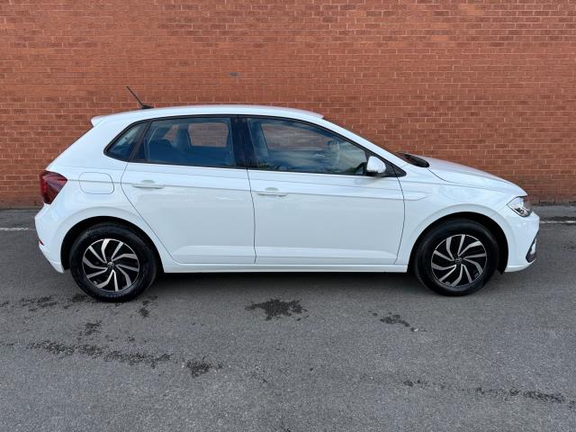 2022 Volkswagen Polo 1.0 Life 5Dr (CF72FZN) Image 11