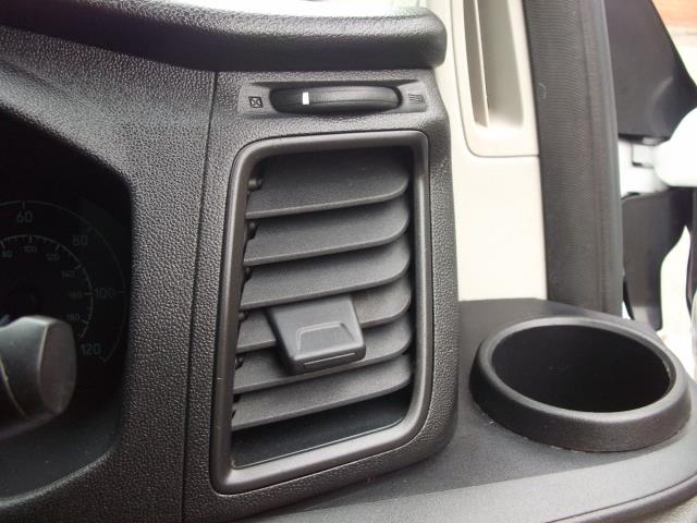 2020 Ford Transit Custom 2.0 Ecoblue 105Ps Low Roof Leader Van (CX70YHL) Image 24