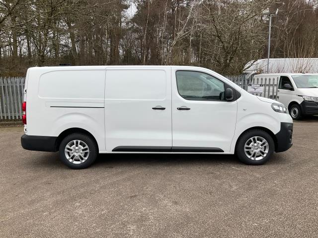 2021 Vauxhall Vivaro 2900 1.5D 100Ps Dynamic H1 Van (DL21YXH) Image 17