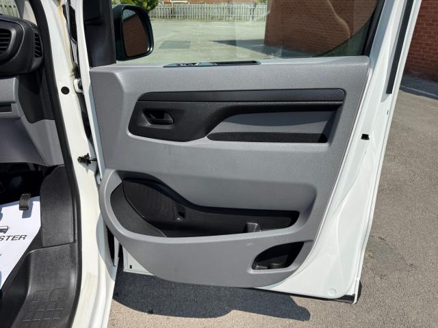 2021 Vauxhall Vivaro 2900 1.5D 100Ps Dynamic L2 H1 Van (DL21YXP) Image 18
