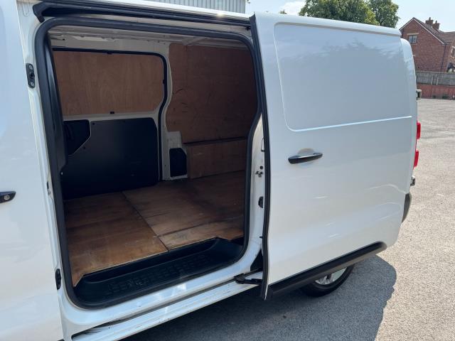 2021 Vauxhall Vivaro 2900 1.5D 100Ps Dynamic L2 H1 Van (DL21YXP) Image 42