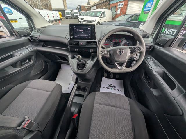 2021 Vauxhall Combo Cargo 2300 1.5 Turbo D 100Ps H1 Dynamic Van (DL21YZG) Image 18