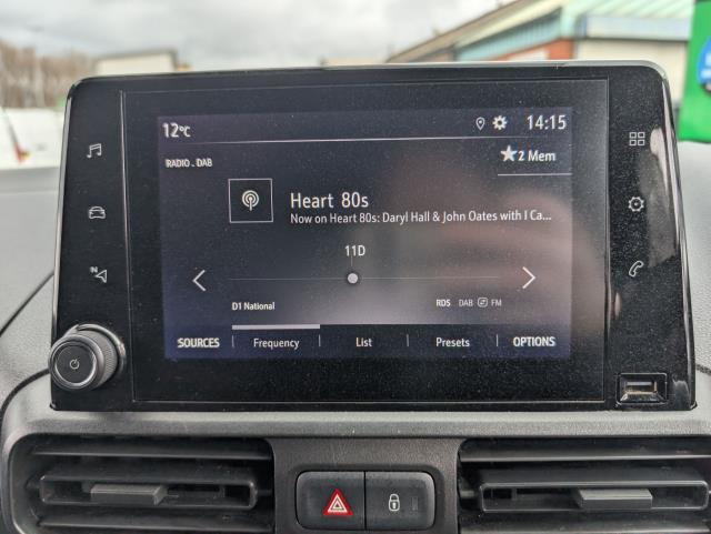 2021 Vauxhall Combo Cargo 2300 1.5 Turbo D 100Ps H1 Dynamic Van (DL21YZG) Image 24