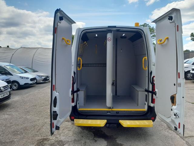 2021 Vauxhall Movano WELFARE VAN 2300 L3 H2 135PS EURO 6  (DL21ZCT) Image 10