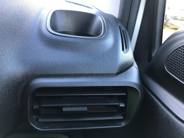 2021 Vauxhall Combo Cargo 2300 1.5 Turbo D 100Ps H1 Dynamic Van (DL21ZFV) Image 31