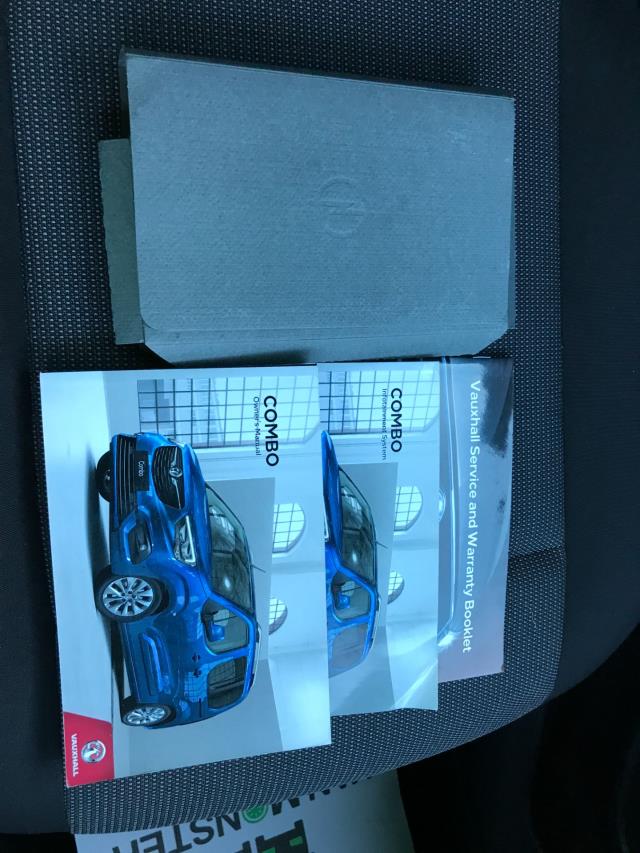 2021 Vauxhall Combo Cargo 2300 1.5 Turbo D 100Ps H1 Dynamic Van (DL21ZFV) Image 34