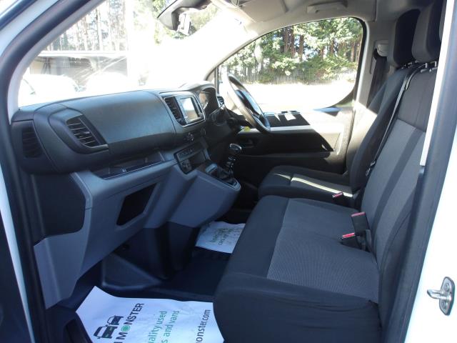 2022 Vauxhall Vivaro 3100 2.0D 145Ps Dynamic H1 D/Cab (DL22HBZ) Image 14