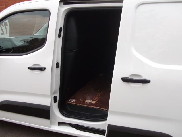 2019 Vauxhall Combo Cargo 2000 1.6 Turbo D 100Ps H1 Edition Van (DL68XUY) Thumbnail 36