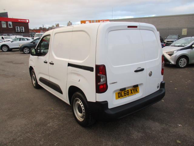 2019 Vauxhall Combo Cargo 1.6 TURBO D 100PS H1 EDITION  (DL68XYK) Image 5