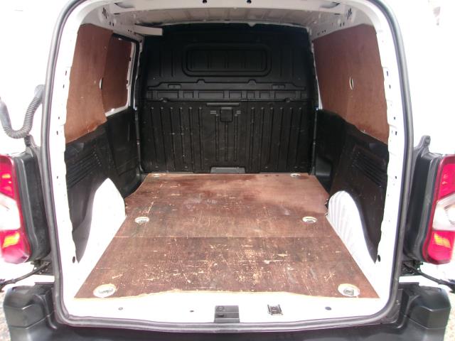 2019 Vauxhall Combo Cargo 2000 1.6 Turbo D 100Ps H1 Edition Van (DL68XZD) Image 8