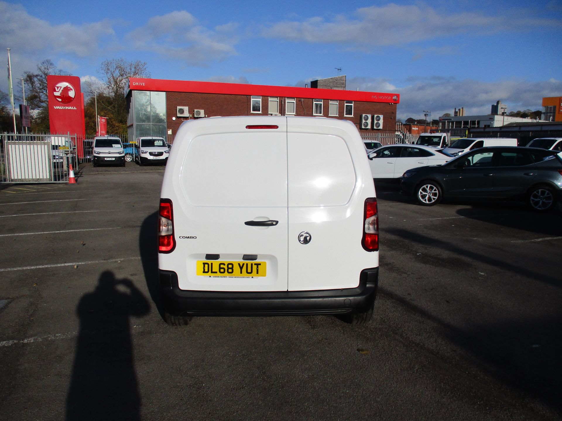 2019 Vauxhall Combo Cargo 2000 1.6 Turbo D 100Ps H1 Edition Van (DL68YUT) Image 4