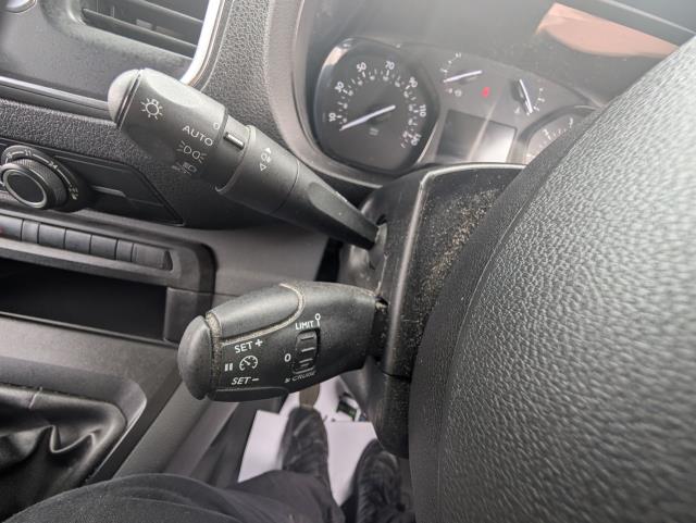 2020 Vauxhall Vivaro 2900 1.5D 100Ps Dynamic H1 Van (DL70DWV) Image 25