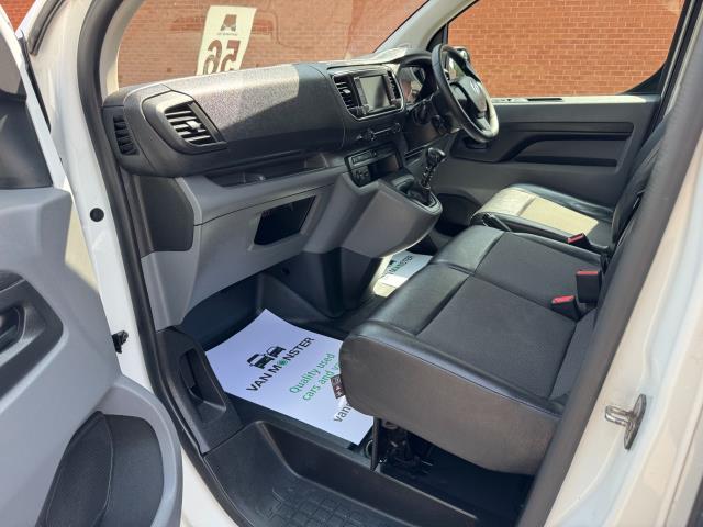 2020 Vauxhall Vivaro 3100 L2 H1 2.0D 120PS SPORTIVE EURO 6 (DL70JCX) Image 31