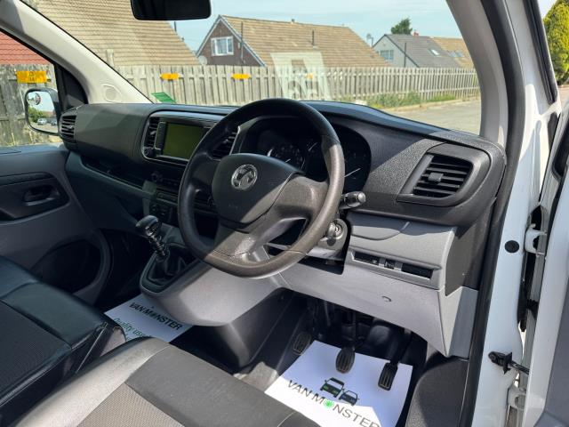 2020 Vauxhall Vivaro 3100 L2 H1 2.0D 120PS SPORTIVE EURO 6 (DL70JCX) Image 14